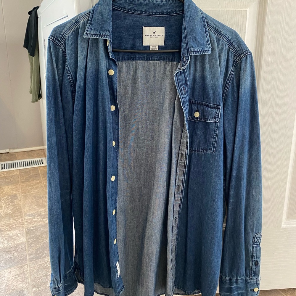 American Eagle Jean style button up